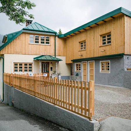 Apartment Aussee- Beletage Salzherrenhof- Kueche, Wlan, Netflix Bad Aussee Exterior photo